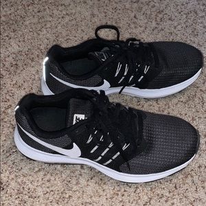 Nike run swift